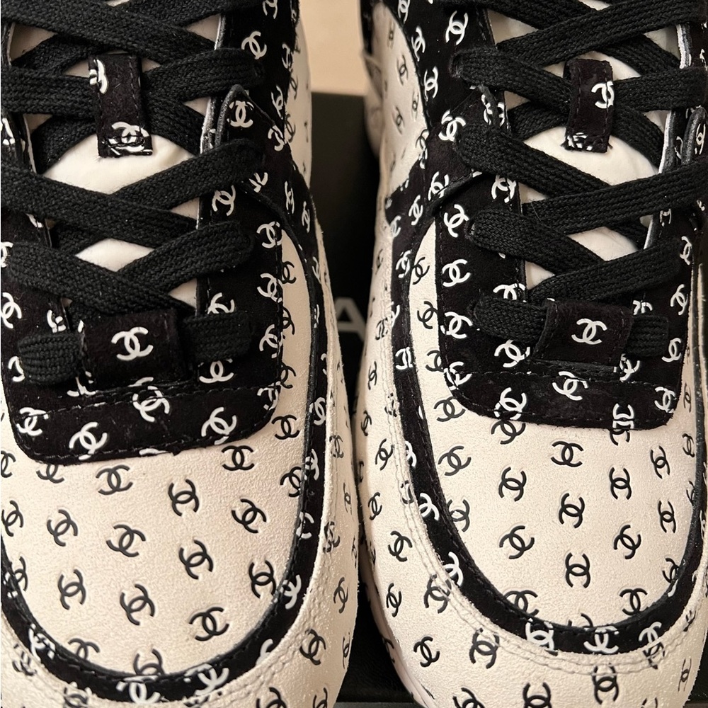 NWT Chanel Sport Runner CC Sneakers - Picture 12 of 16